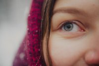 Steeds meer vrouwen stoppen met mascara, en dit is waarom